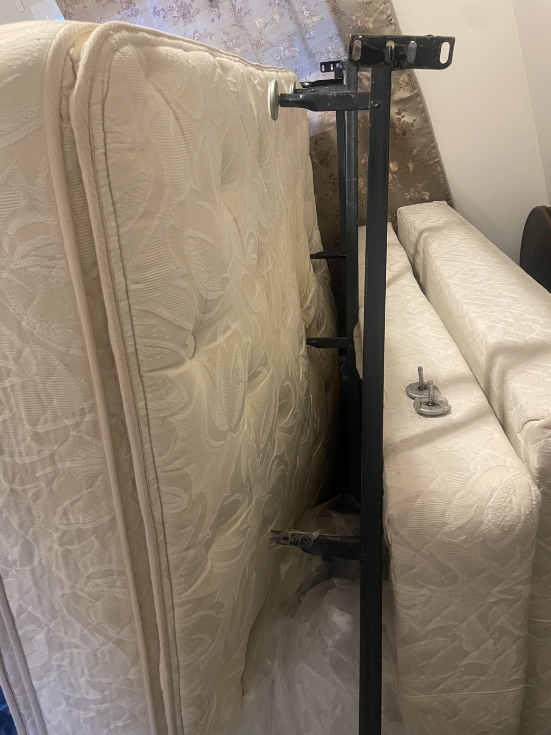 Used Queen Bed Set