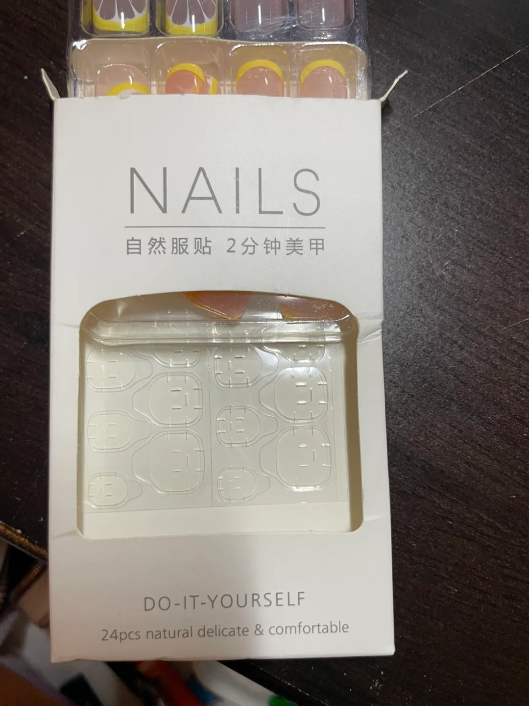 Lemon Slice Press-on Nails image indicator(2)