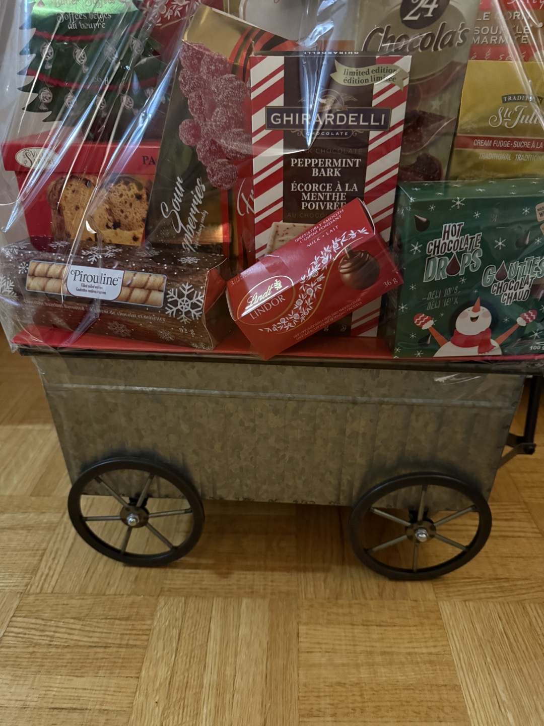 Holiday Wagon Gift Set - photo 3