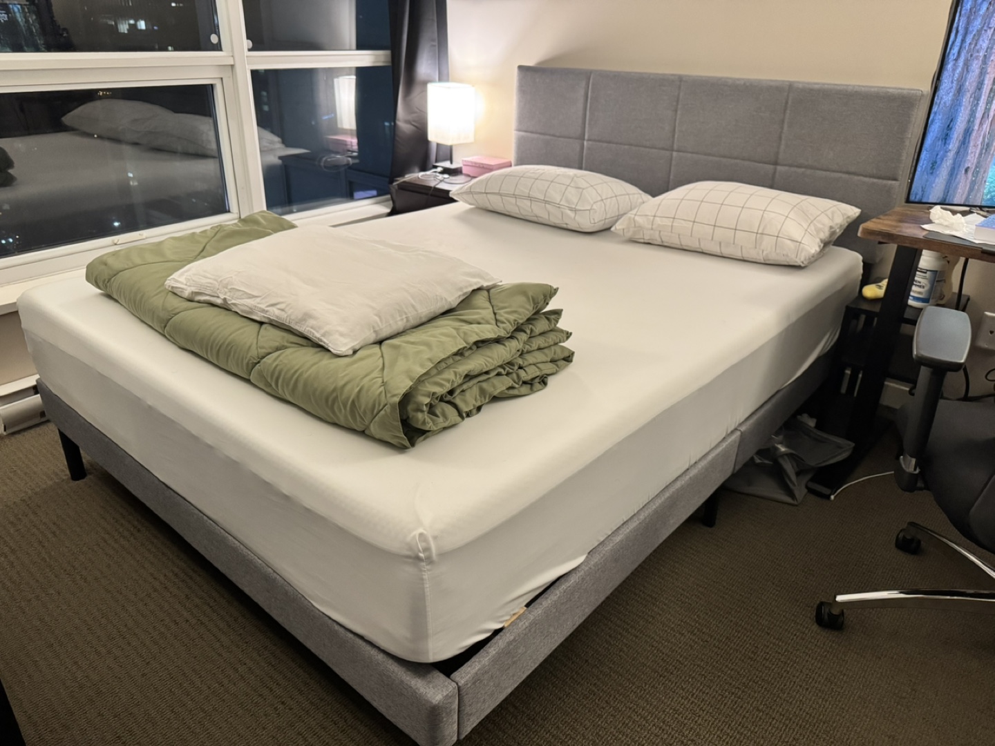 Queen Bed
