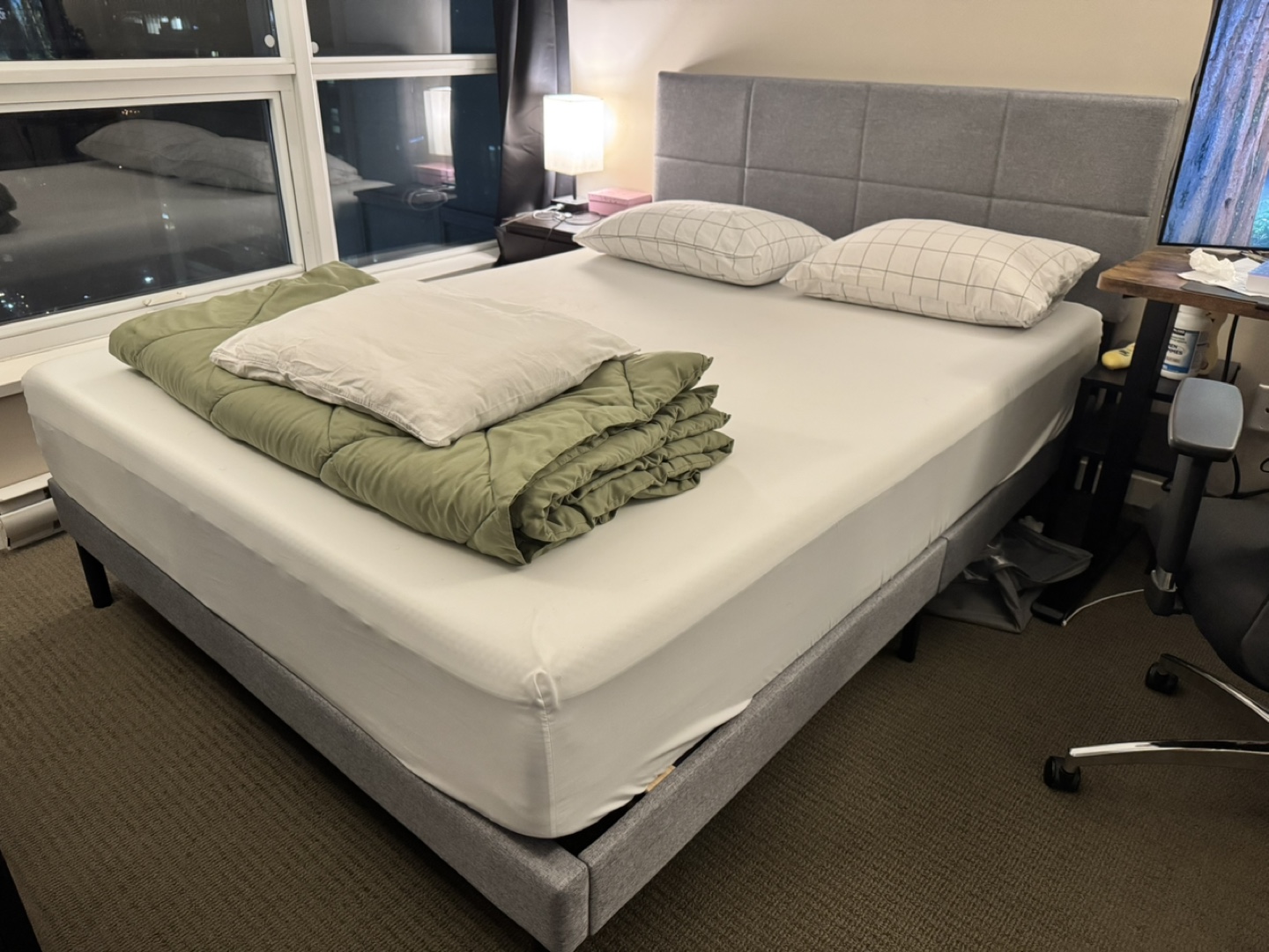 Queen Bed - photo 2