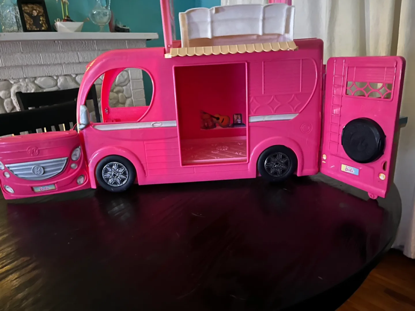 Barbie Pop-Up Camper Playset image indicator(7)