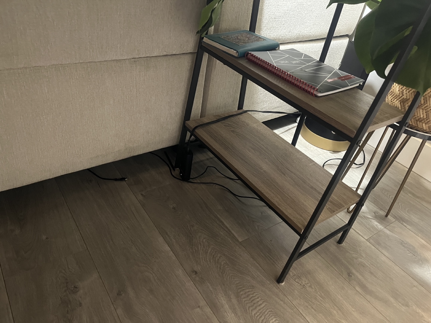 Small Computer Desk with Storage / study desk / study table - photo 4