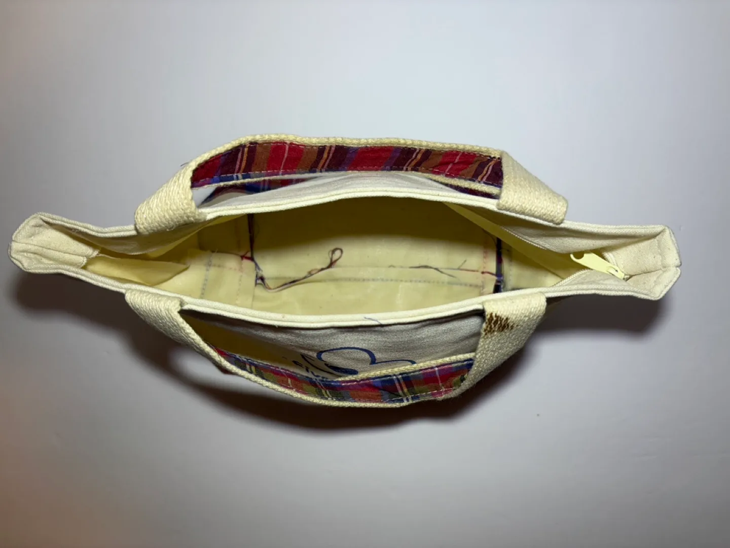 *New* flower design white mini purse or bag image indicator(4)