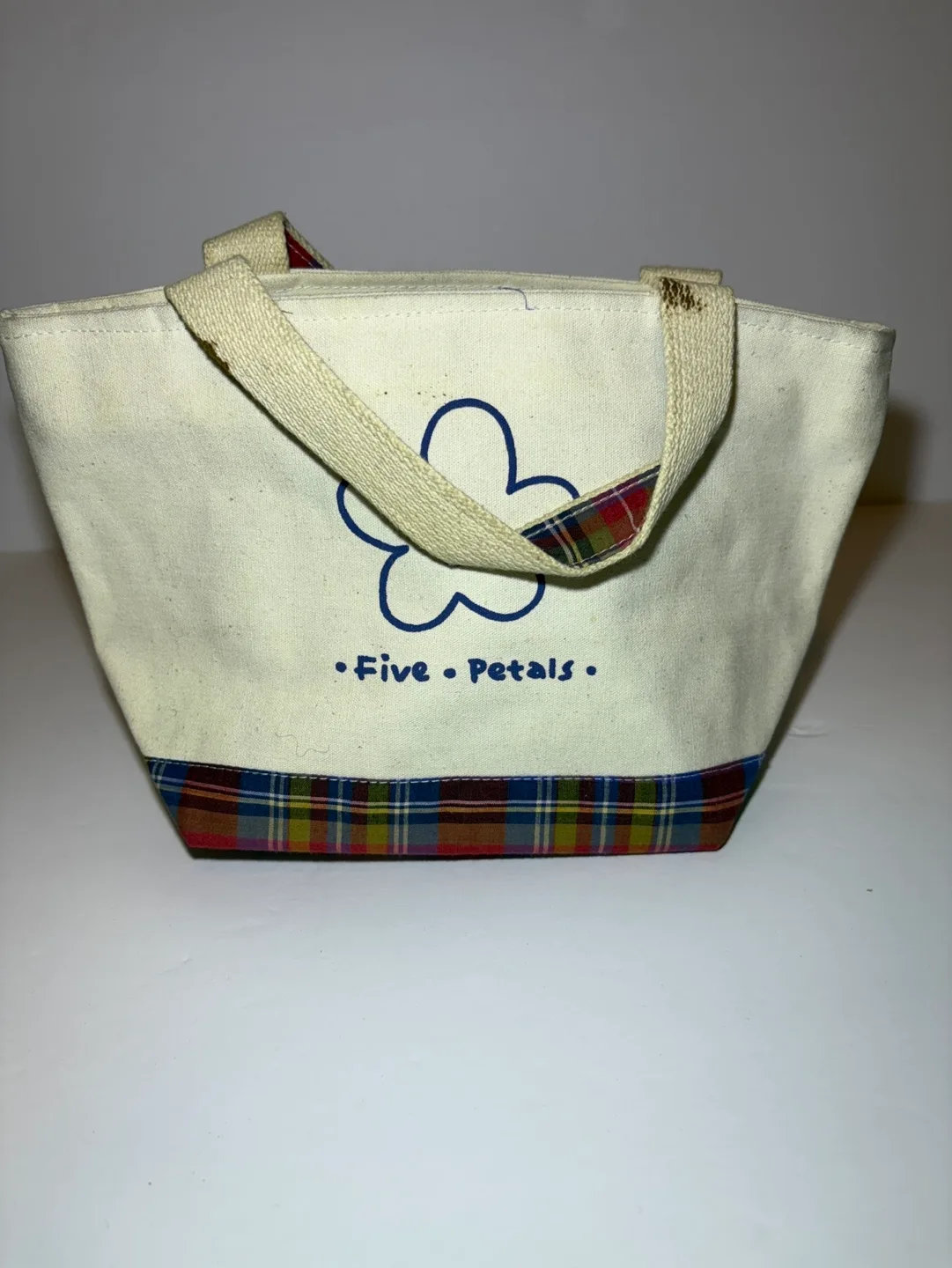 *New* flower design white mini purse or bag image indicator(3)