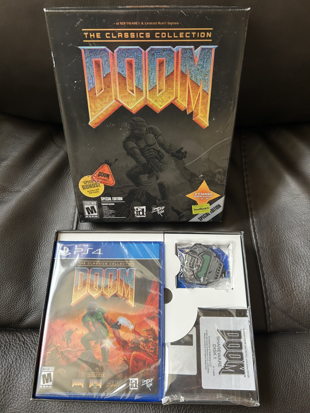 Doom: The Classics Collection Limited Run (PS4/Contents Sealed)