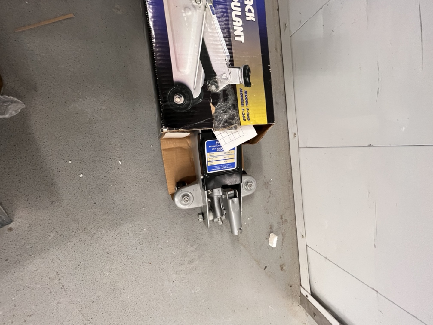 Superline 2-Ton Hydraulic Trolley Jack - Model F-265 - photo 2