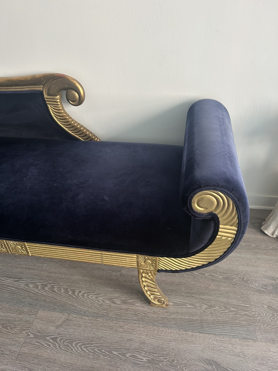 Velvet Chaise Lounge with Gold Accents - photo 3