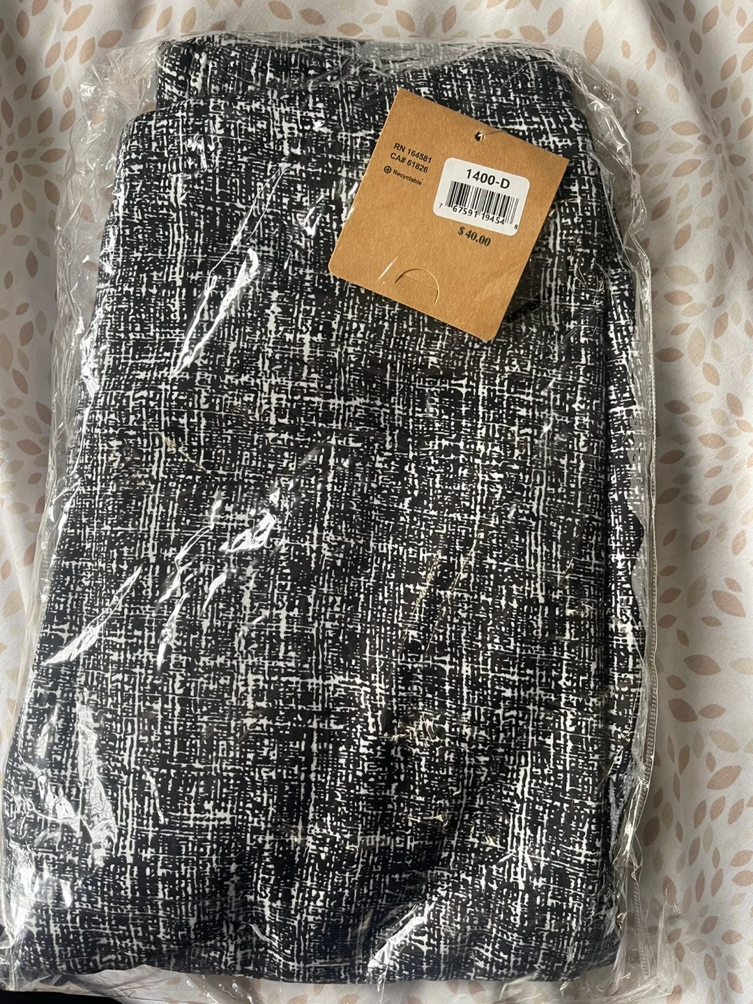 Black and White Patterned  winter Leggings thumbnail