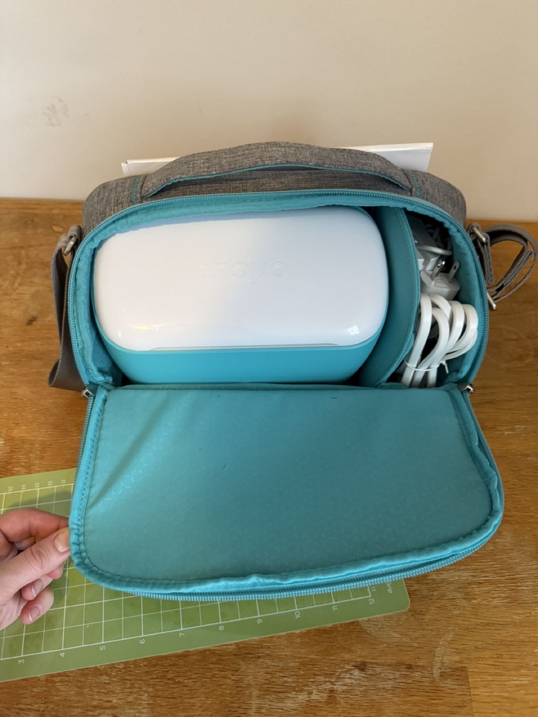 Cricut Joy + Carrying case + Mats - photo 3