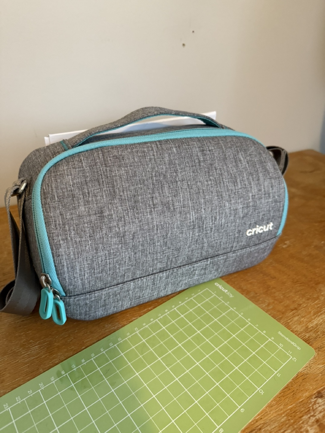Cricut Joy + Carrying case + Mats - photo 4