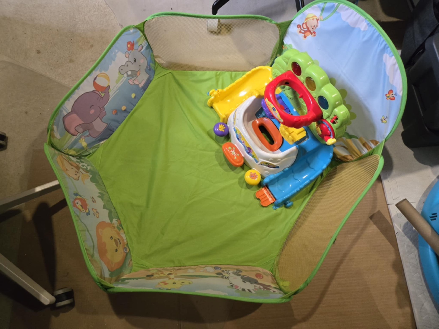 VTech Sit-to-Stand Activity Centre with Playpen