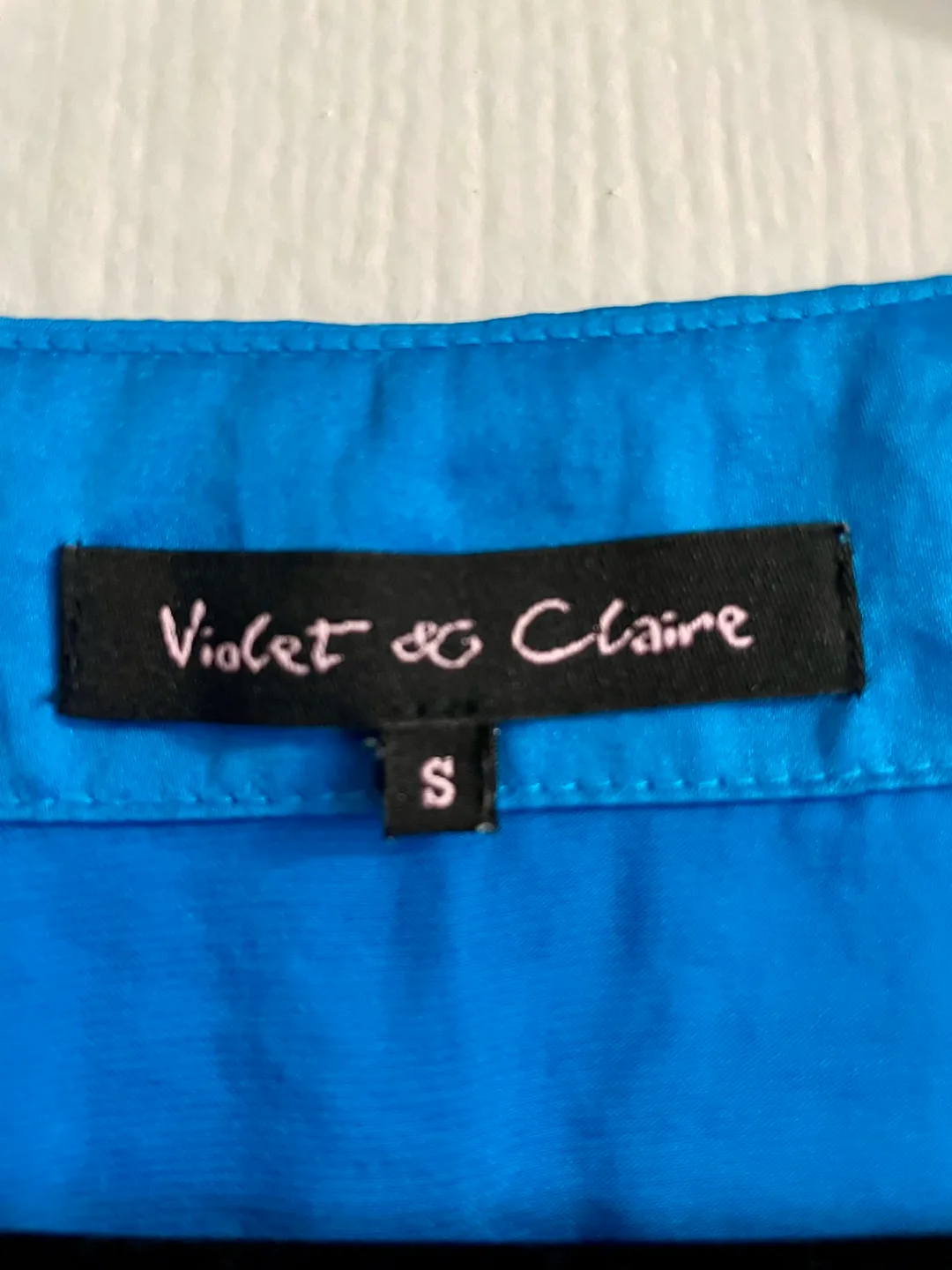 Violet & Claire Blue Satin Blouse Size Small image indicator(3)