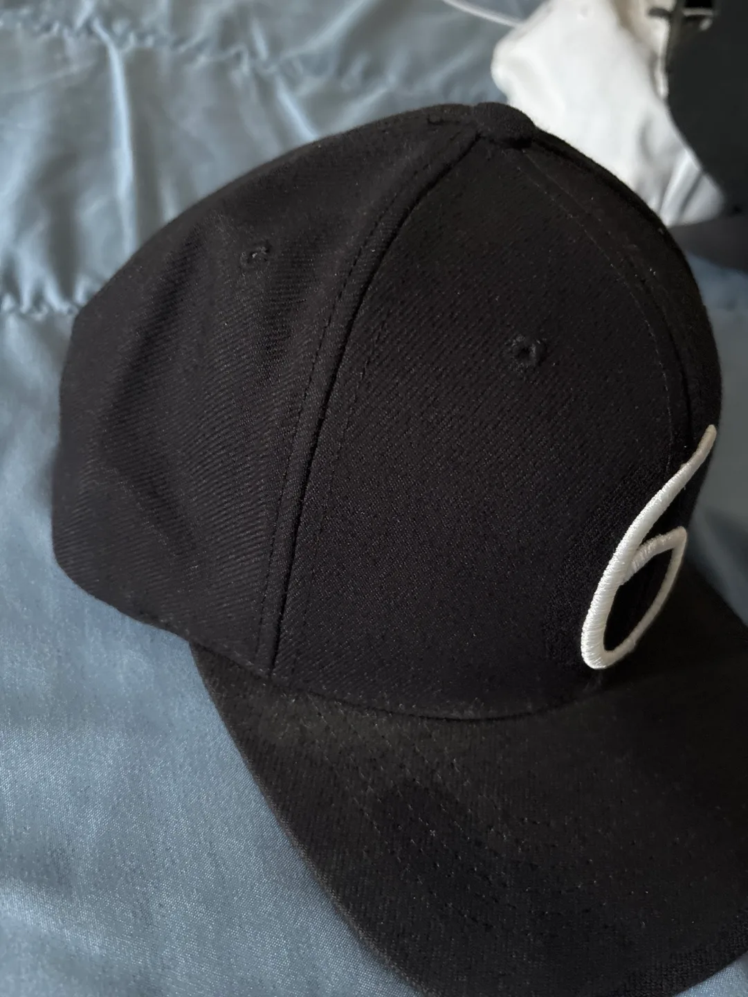 OVO 6IX SNAPBACK image indicator(2)
