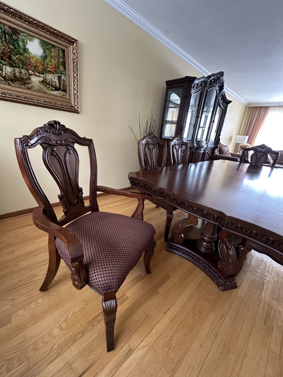 Dinner table and 6 chairs set (please send me your offer) - photo 2
