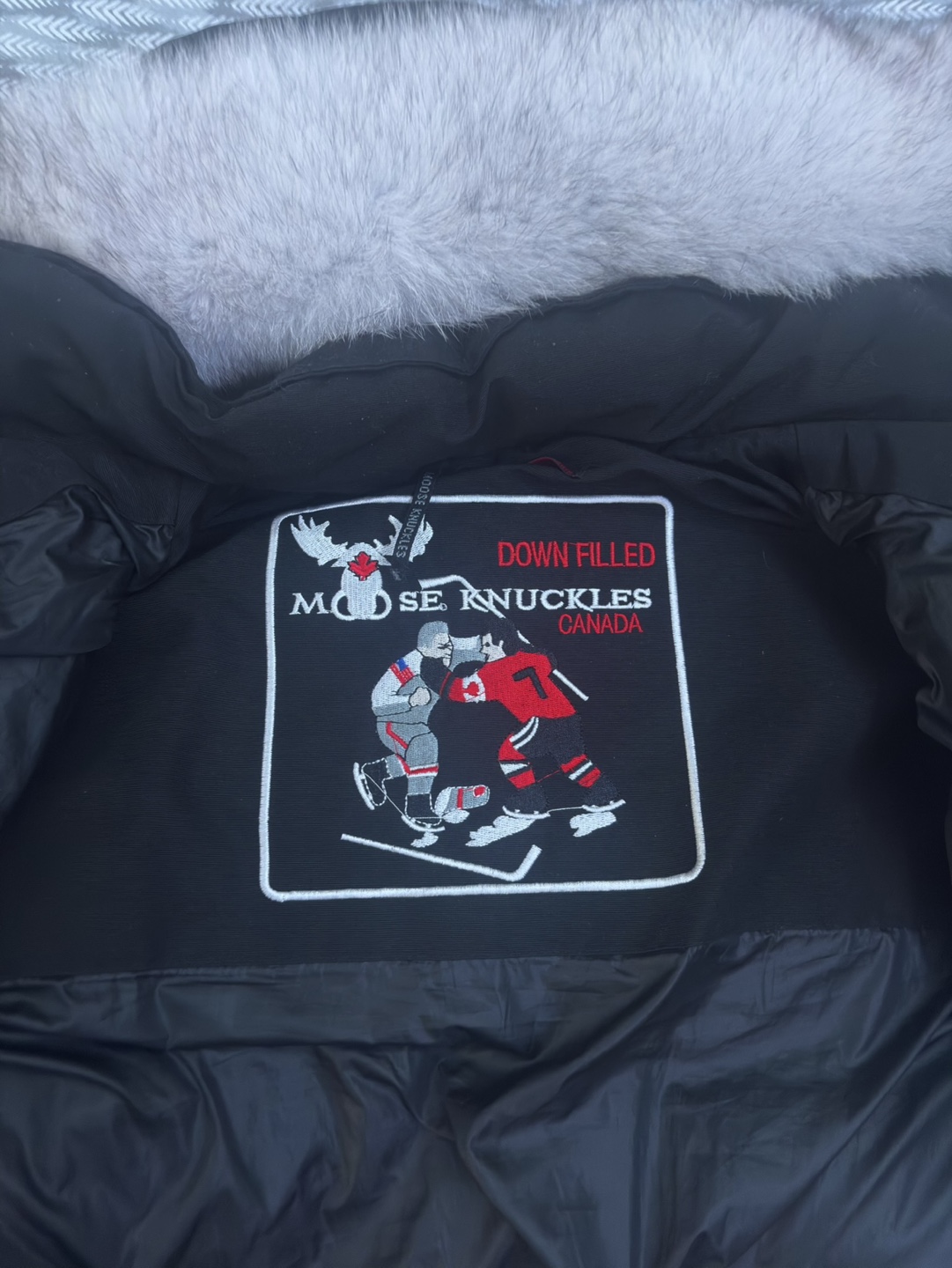Moose Knuckles black down-filled parka - photo 3