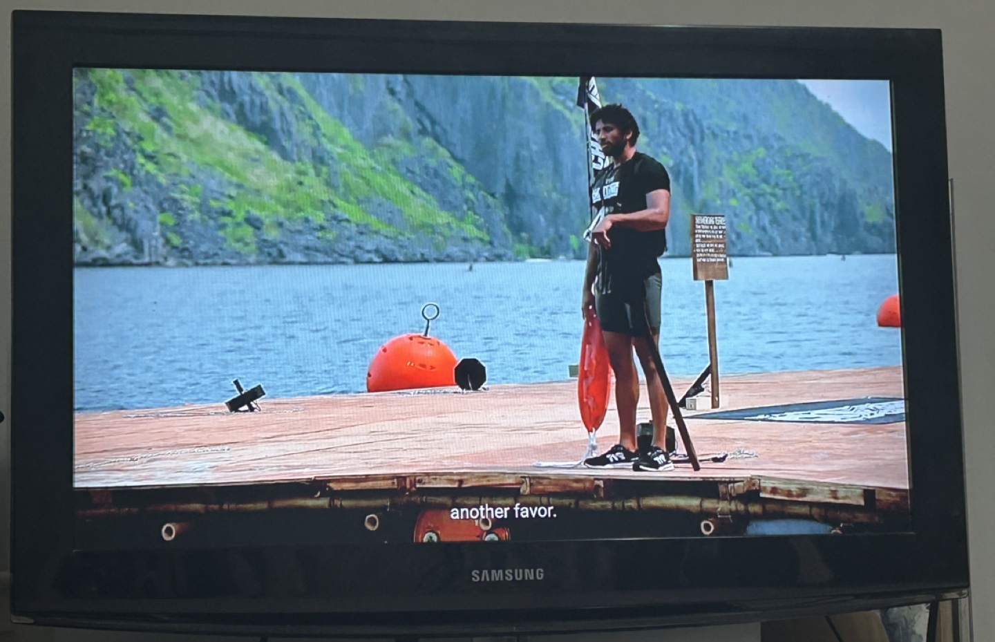 Samsung Television -  Excellent Condition - photo 4