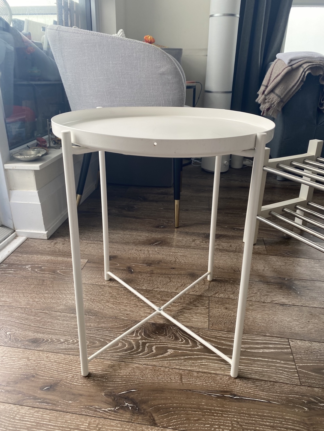 White Metal Side/Coffee Table - photo 2