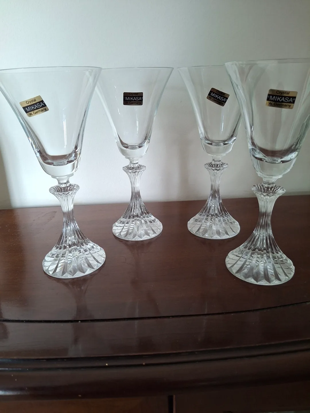 Set of 4 Mikasa wine glasses image indicator(4)