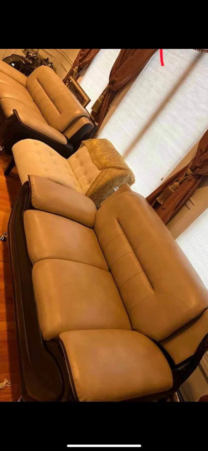 Ornate Framed Oil Painting of Parisian Street Scene image indicator(9)