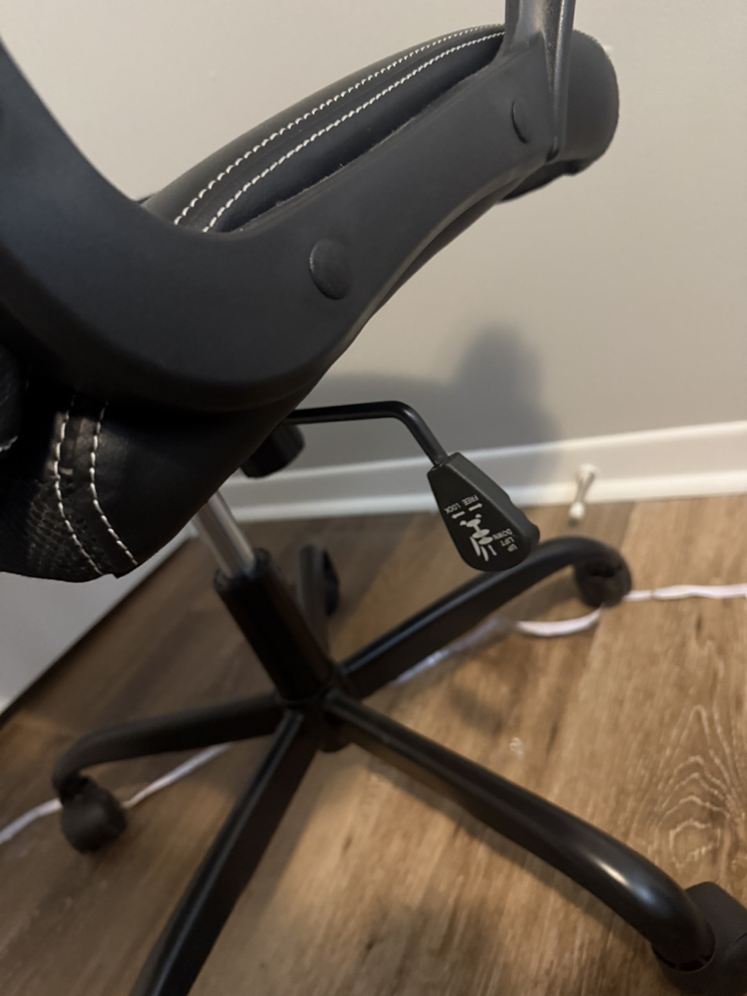 Black Ergonomic Office Chair - photo 4