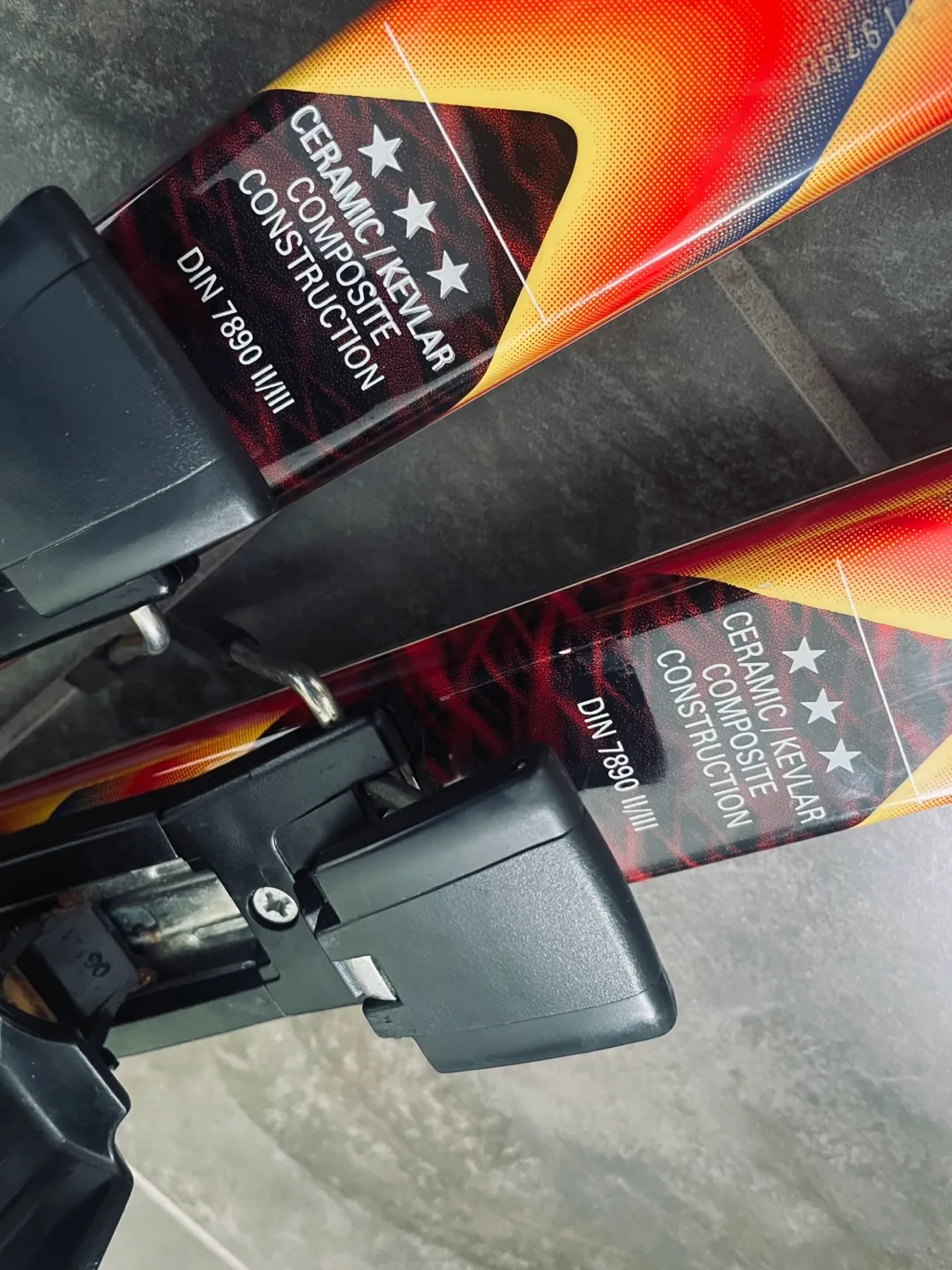 Vintage K2 MSL Skis with Salomon Bindings image indicator(5)