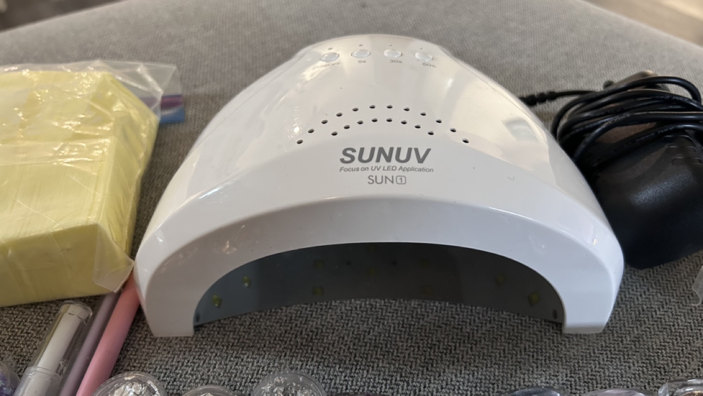 SUNUV Nail Lamp Kit with Glitter and Accessories - photo 3