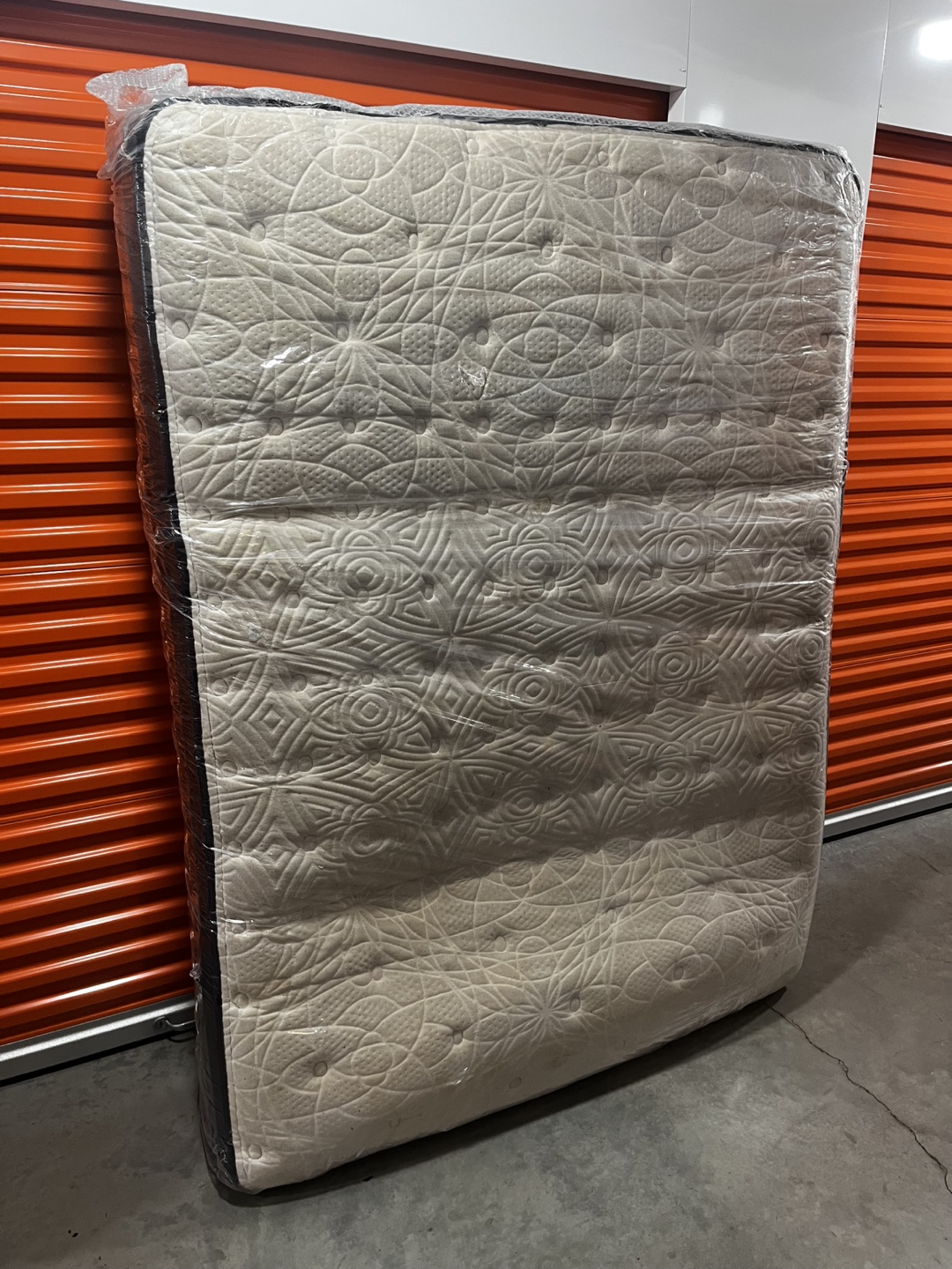 Sealy Posturepedic ProBack Queen Mattress