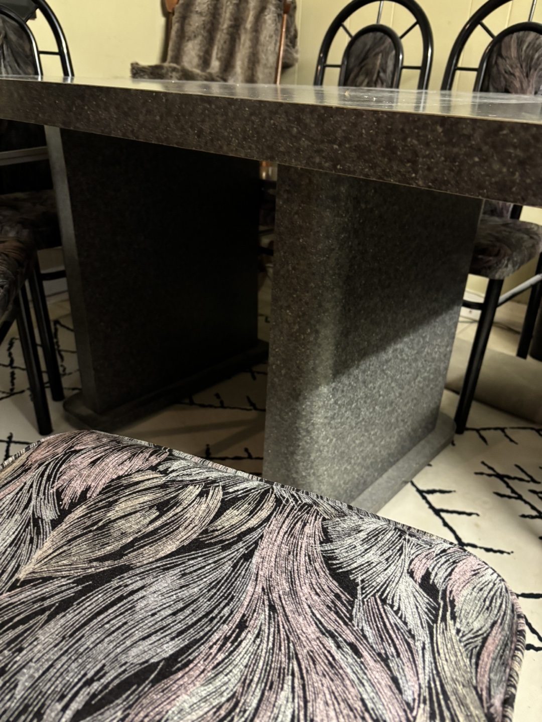 Grey laminate dining table and six chairs - photo 3
