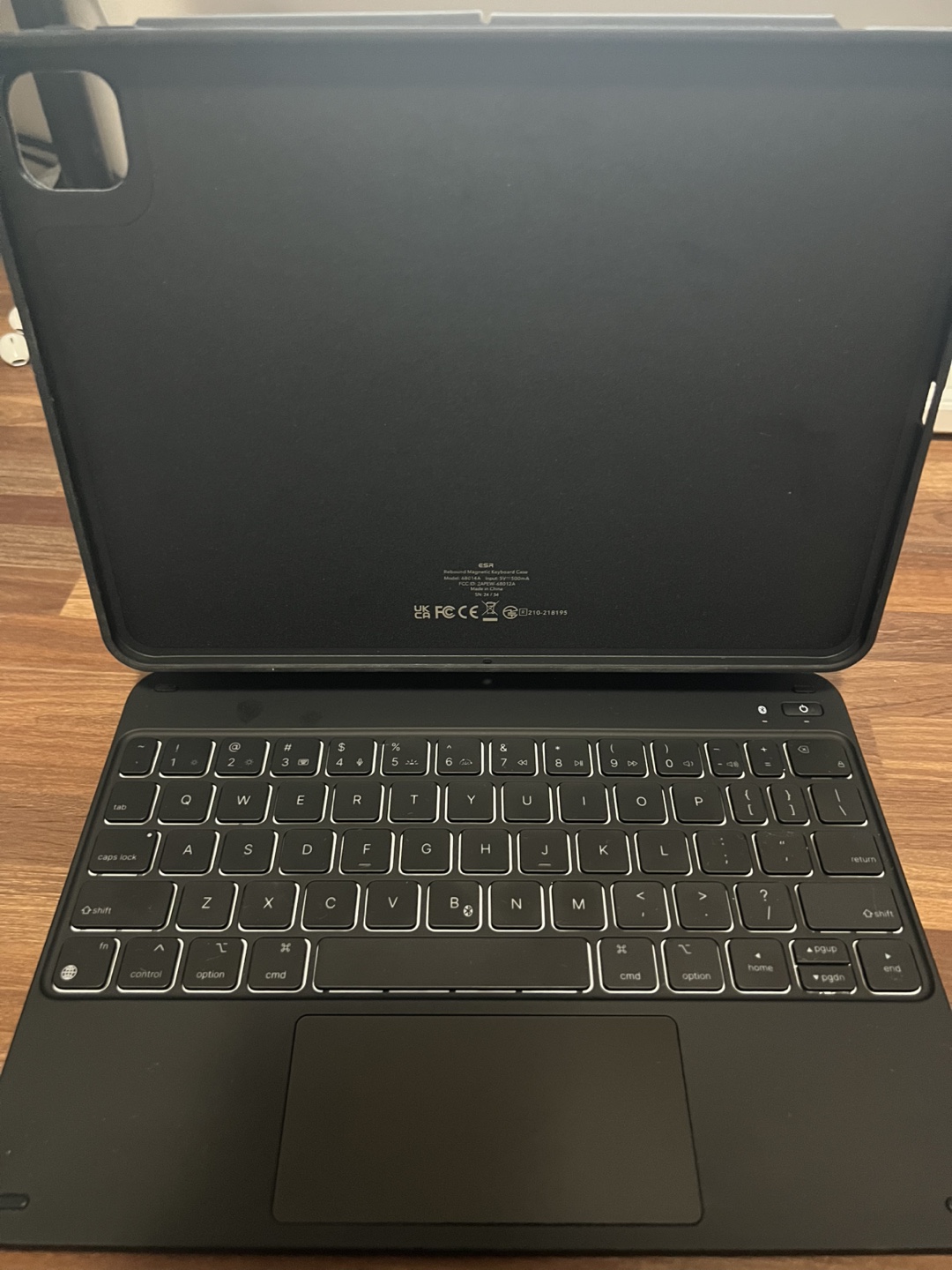 ESR Magnetic bluetooth keyboard for ipad - photo 2