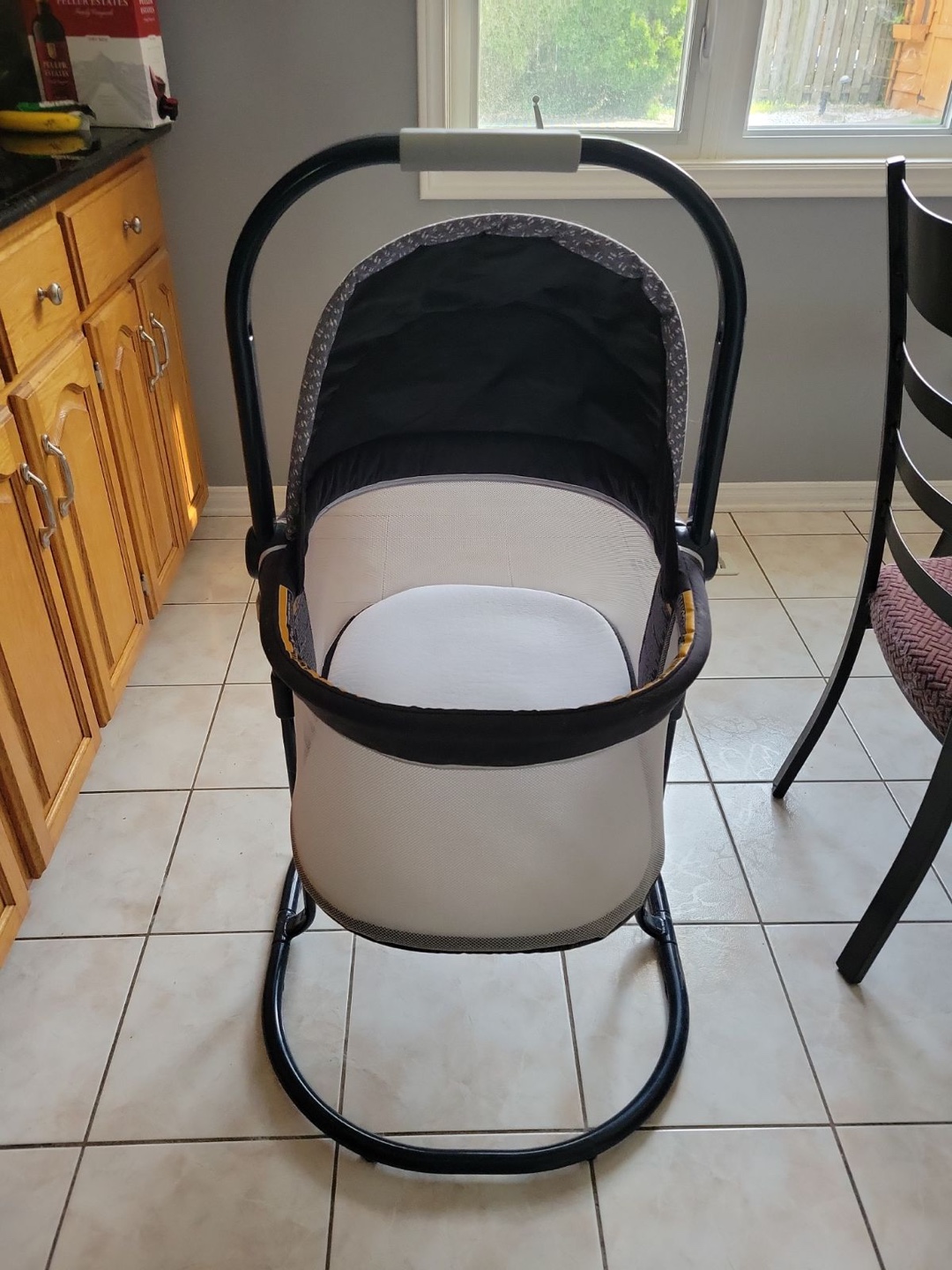 Graco Soothing Swing Bassinet - photo 2