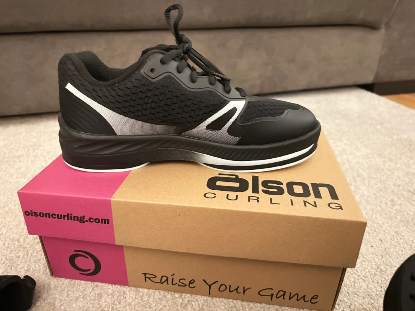 Olson Curling Shoes - worn 4 times image indicator(2)