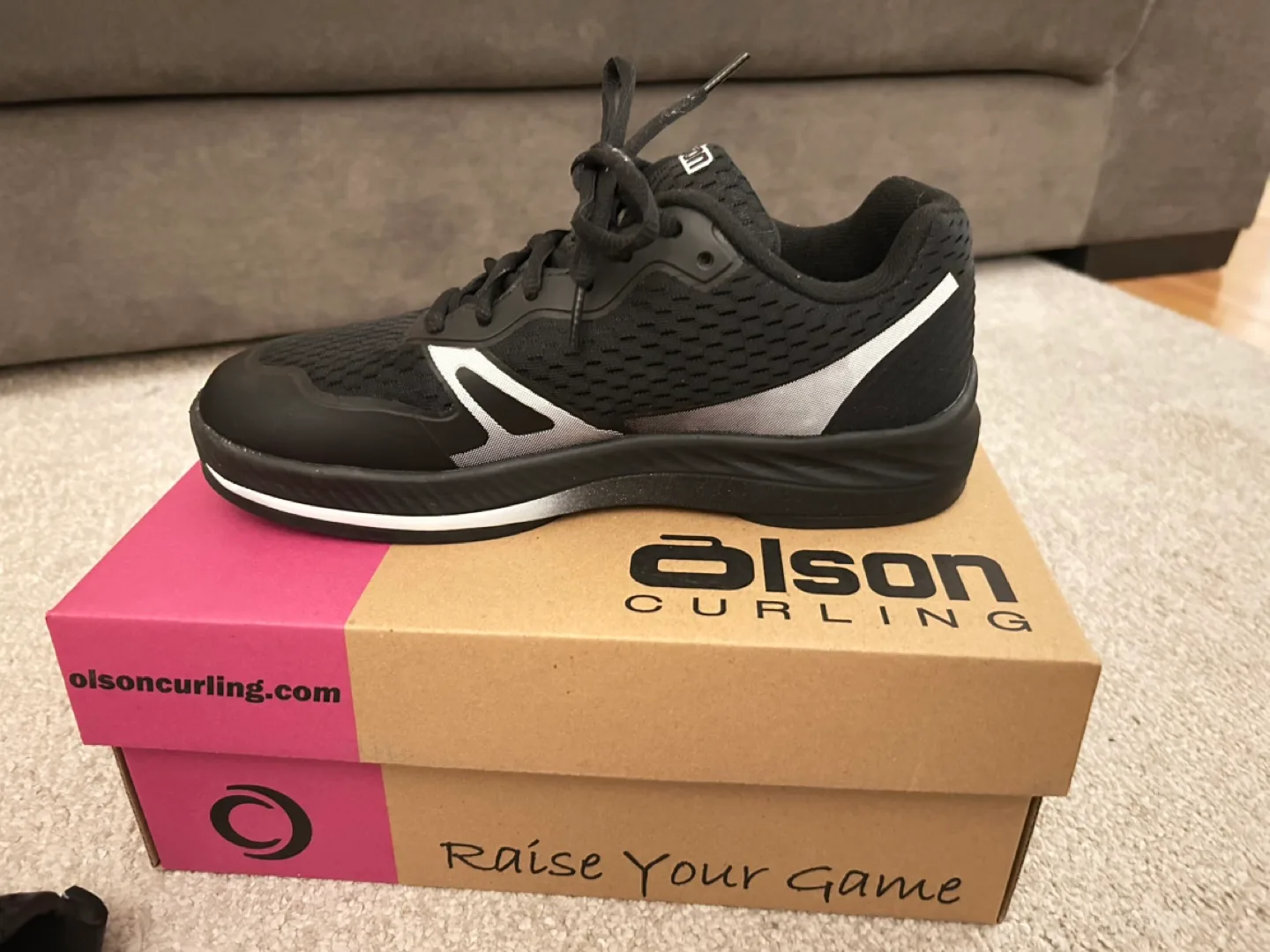 Olson Curling Shoes - worn 4 times image indicator(4)