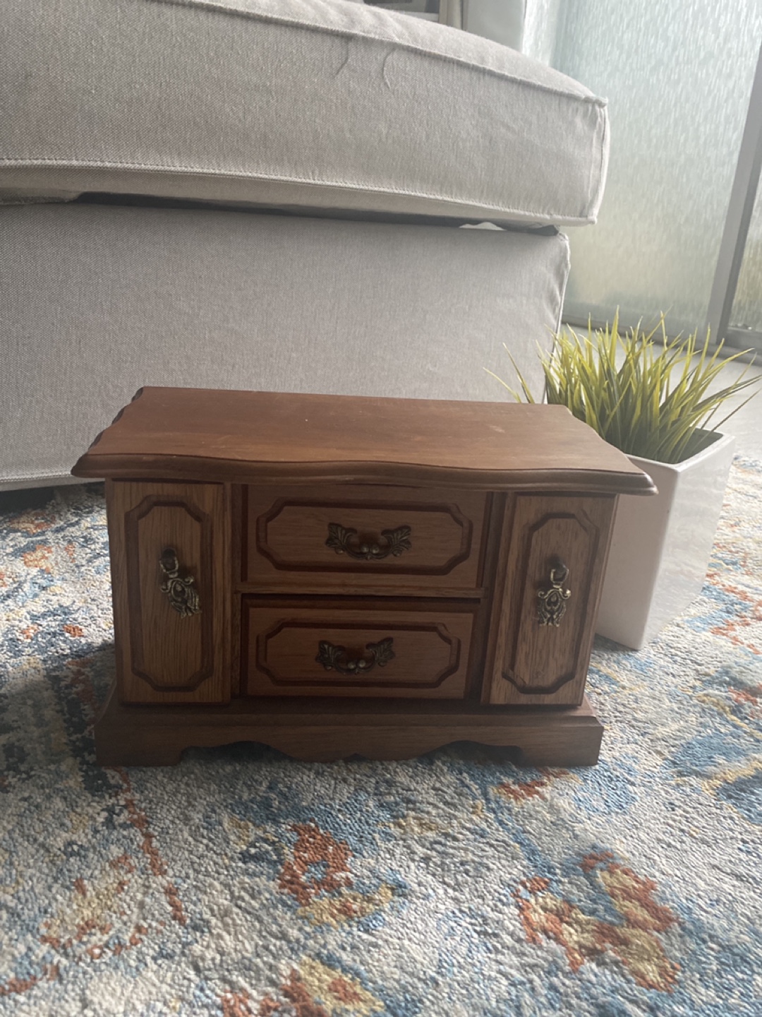 Vintage Wooden Jewellery musical Box