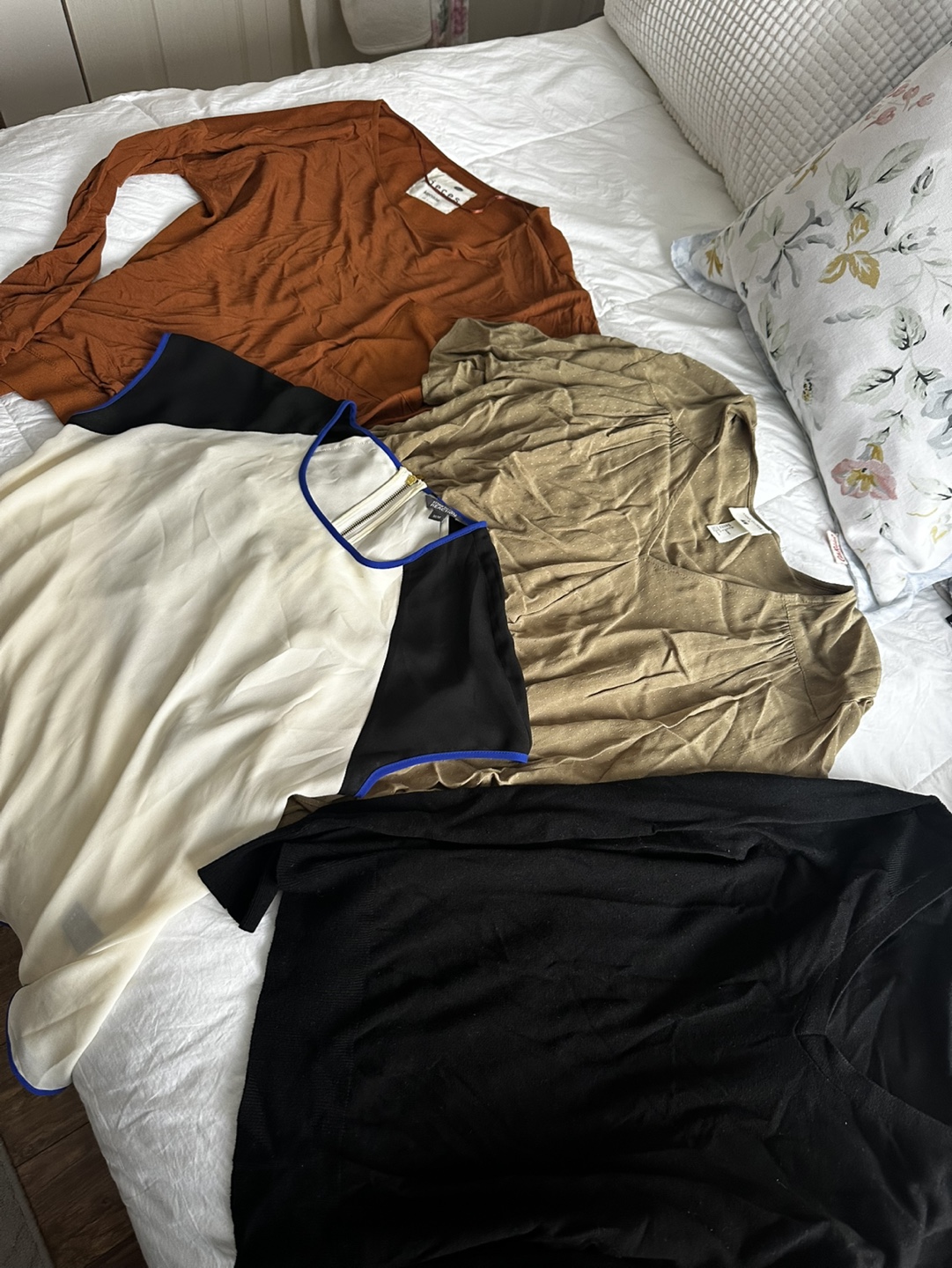 Bundle of ladies work tops size Medium sheer blouses