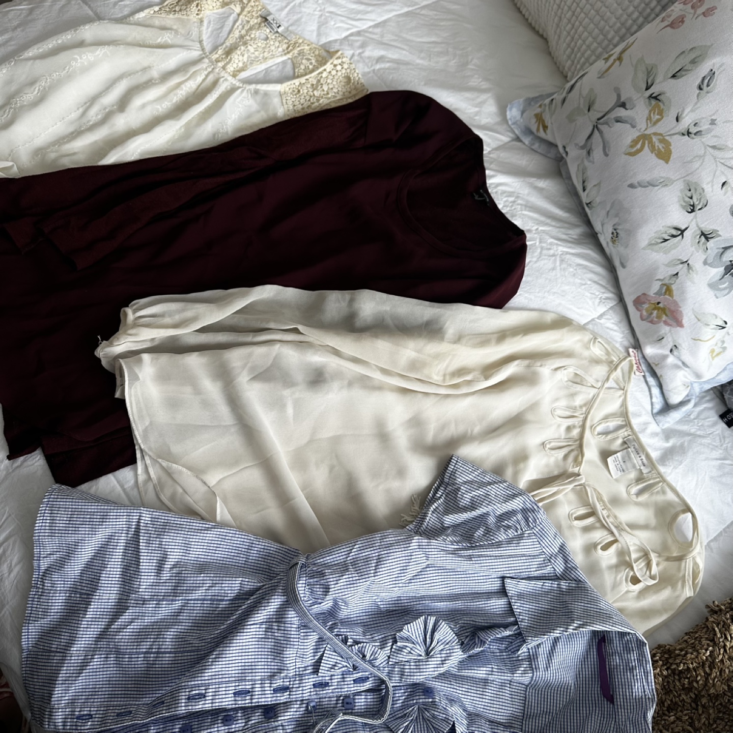 Bundle of ladies work tops blouses size Small - photo 2