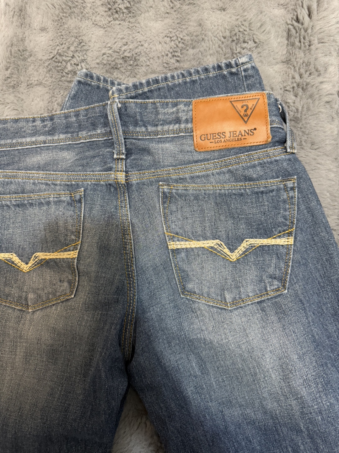 Men's Guess Jeans - Size 29x32 - photo 2