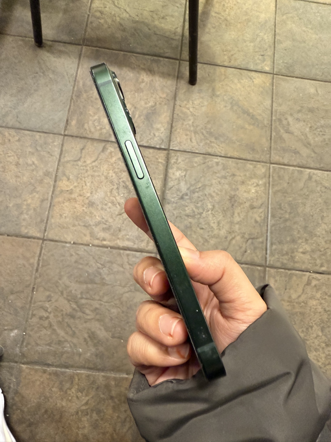 iPhone 13 - Deep Green - photo 2