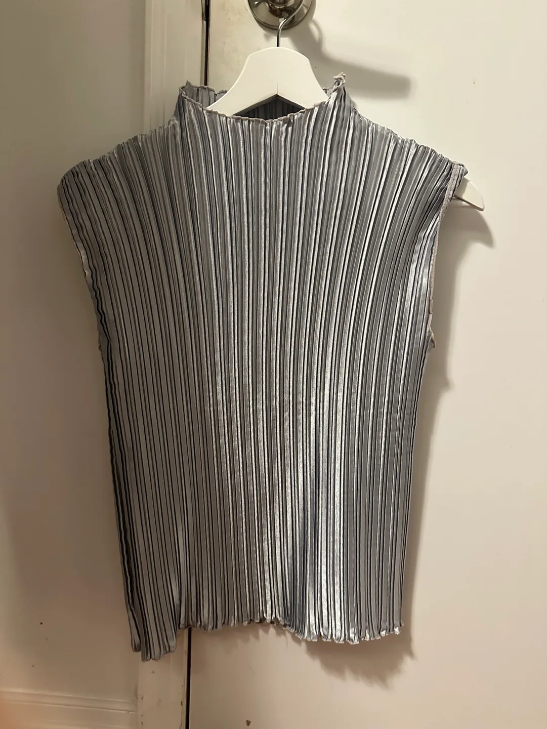 Vintage Pleated Blouse Tank Top, Size M thumbnail