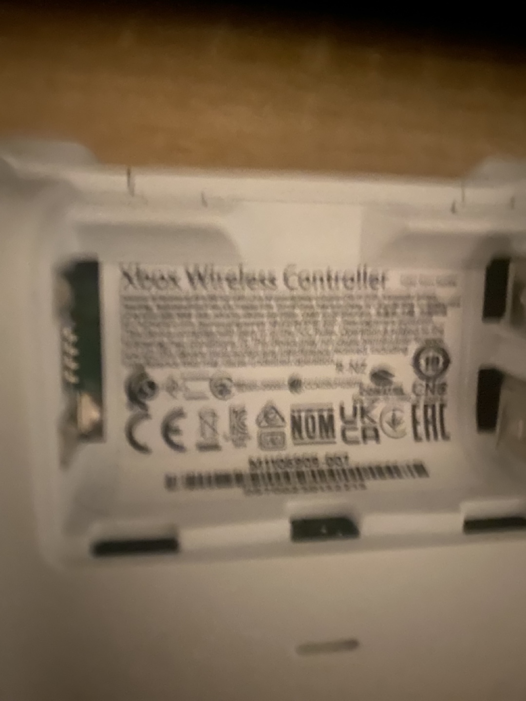 White Xbox Wireless Controller - photo 3