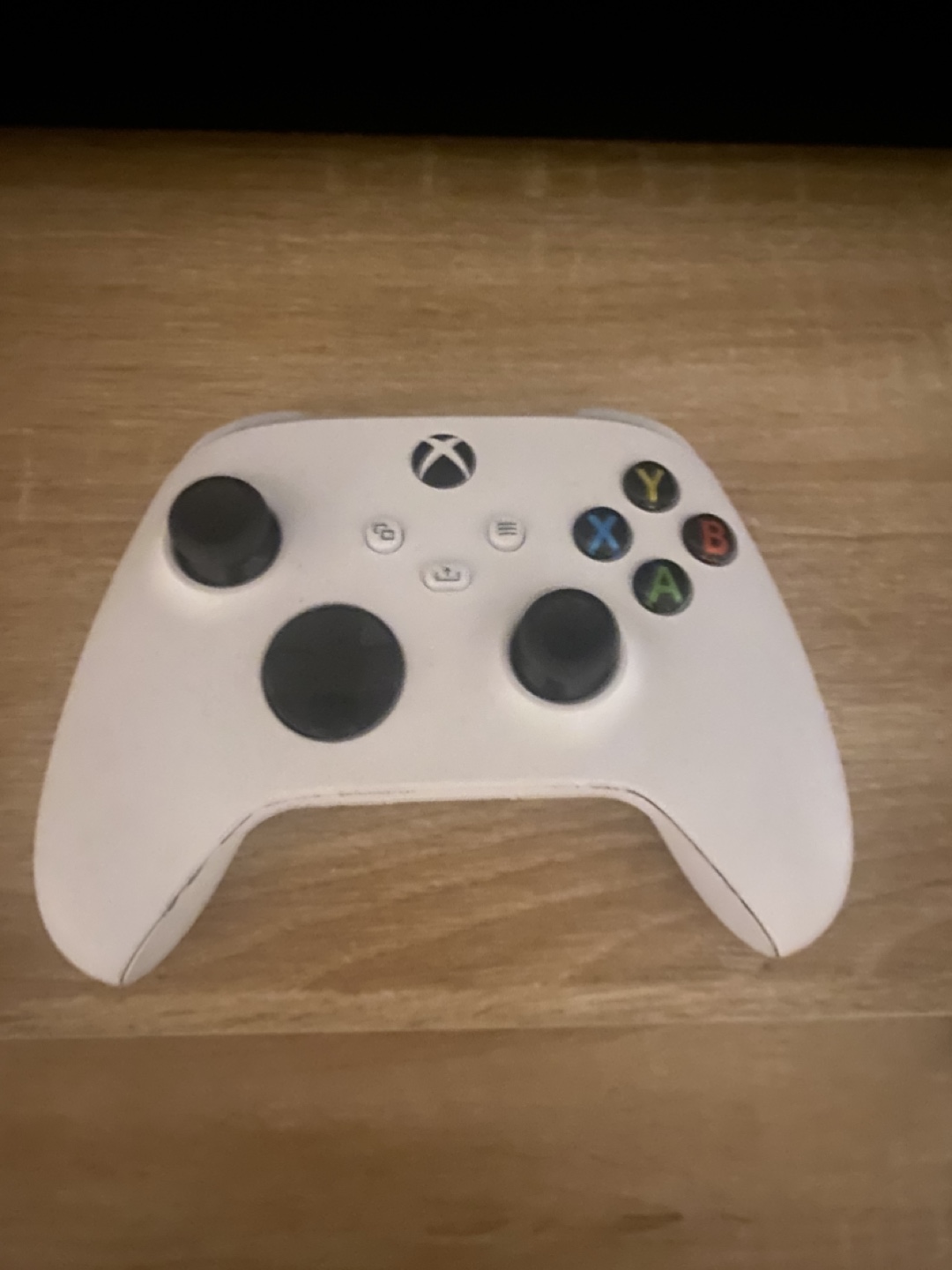 White Xbox Wireless Controller