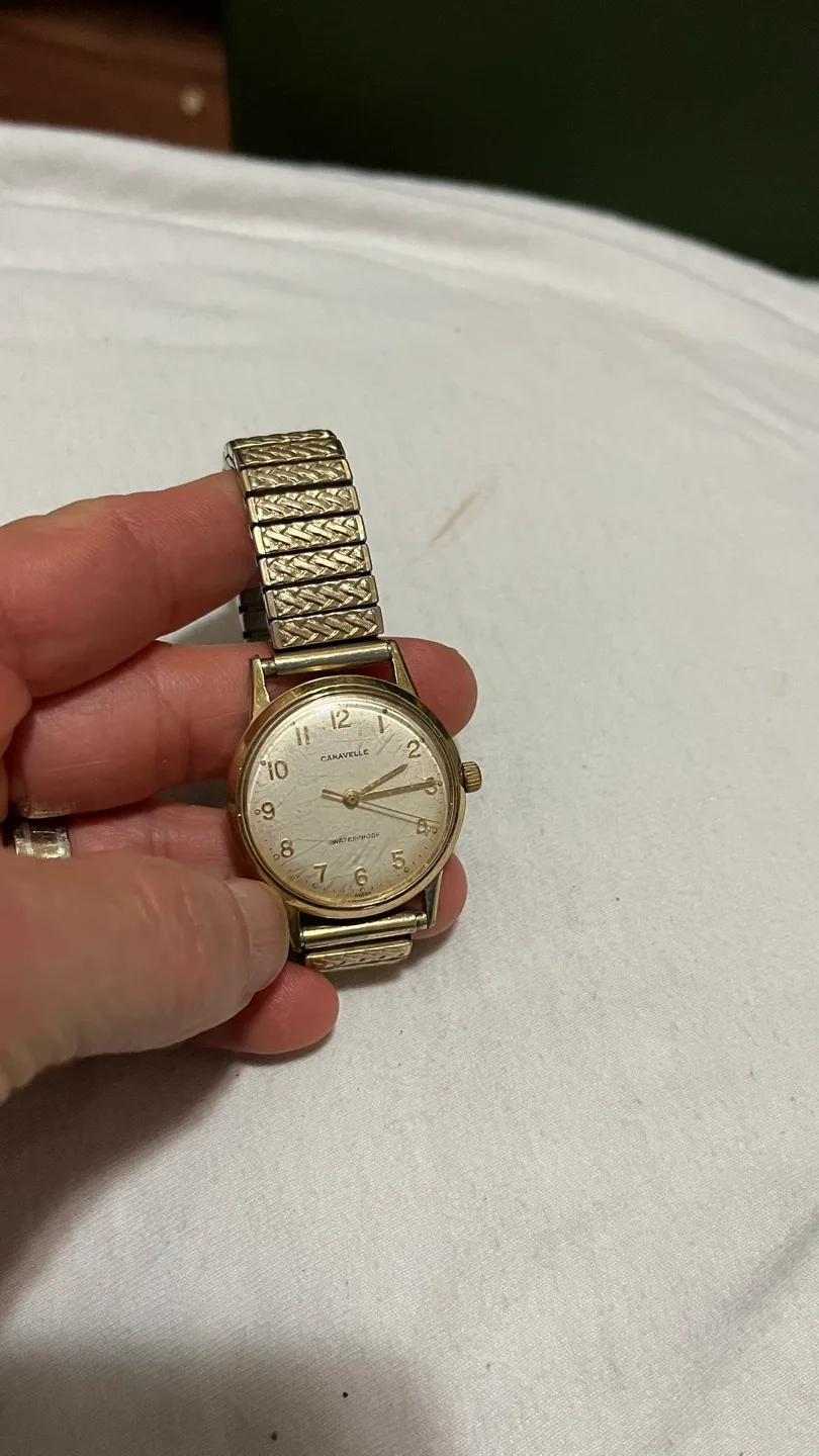 Vintage Caravelle Automatic Wristwatch image indicator(4)