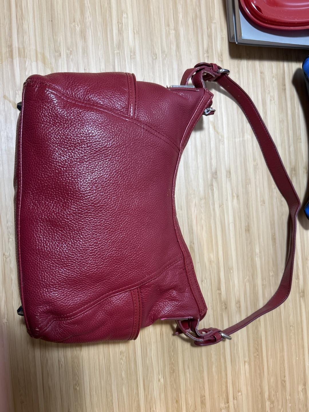 Red Leather Shoulder Bag #freecycle - photo 2