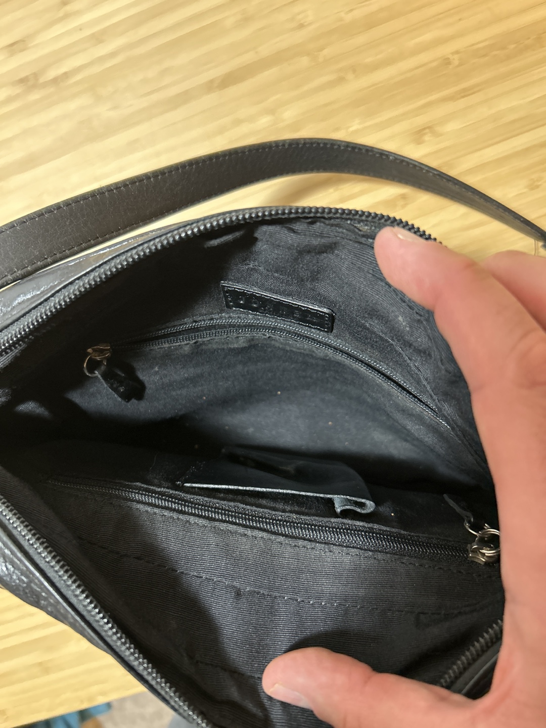Black Leather Crossbody Bag # freecycle - photo 2