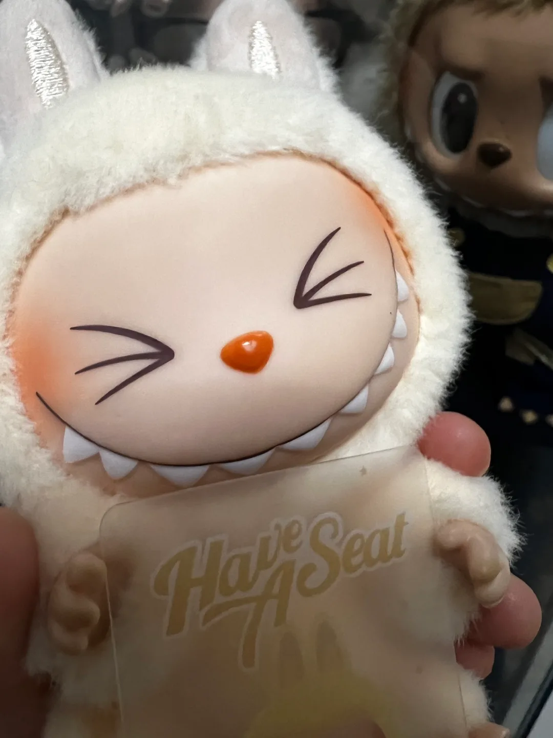 Pop Mart Labubu Have a Seat Sisi image indicator(2)