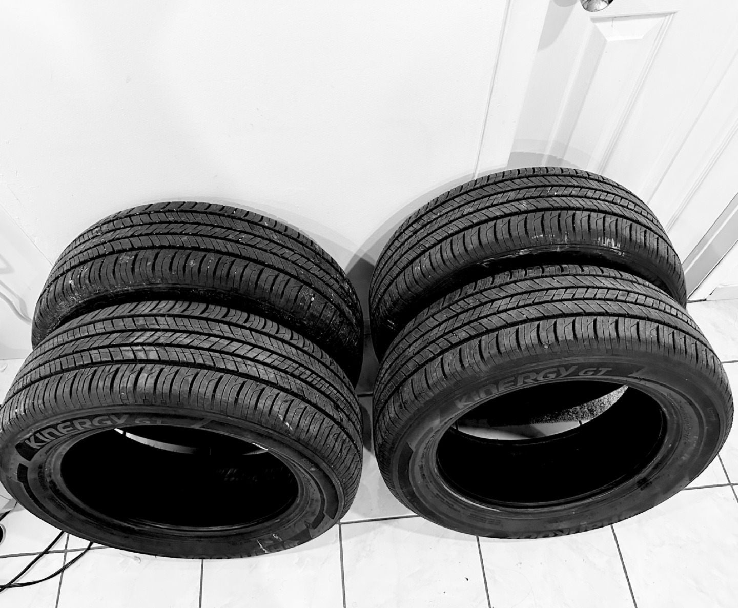 Used Hankook Kinergy GT All-Season Tires - Set of Four