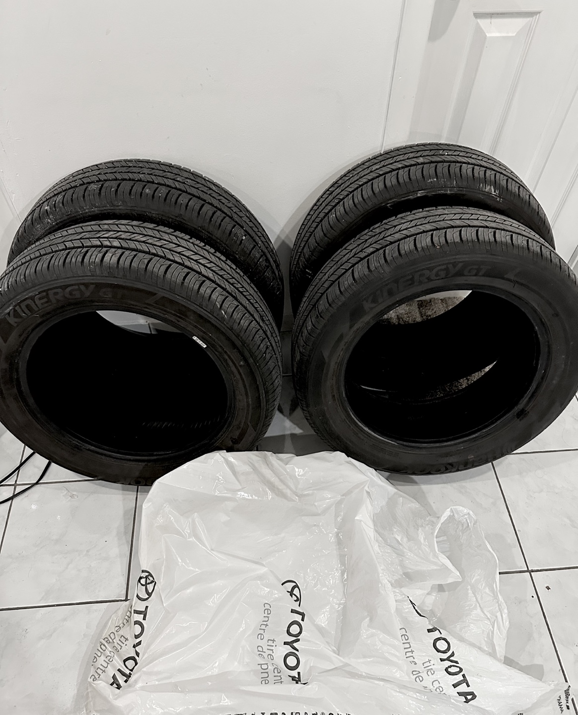 Used Hankook Kinergy GT All-Season Tires - Set of Four - photo 2