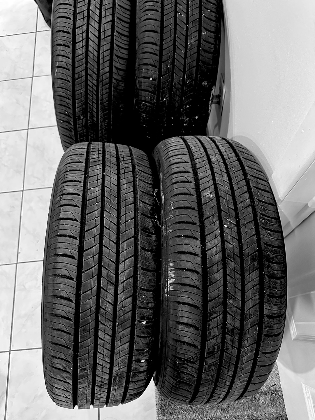 Used Hankook Kinergy GT All-Season Tires - Set of Four - photo 3