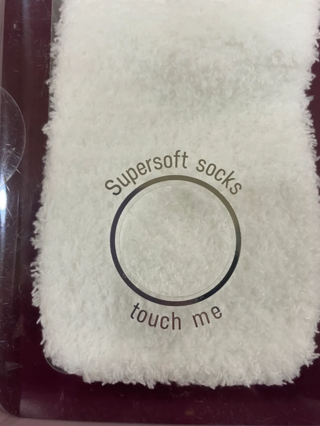 beautify® Foot Cream & Super Soft Socks Gift Set image indicator(3)