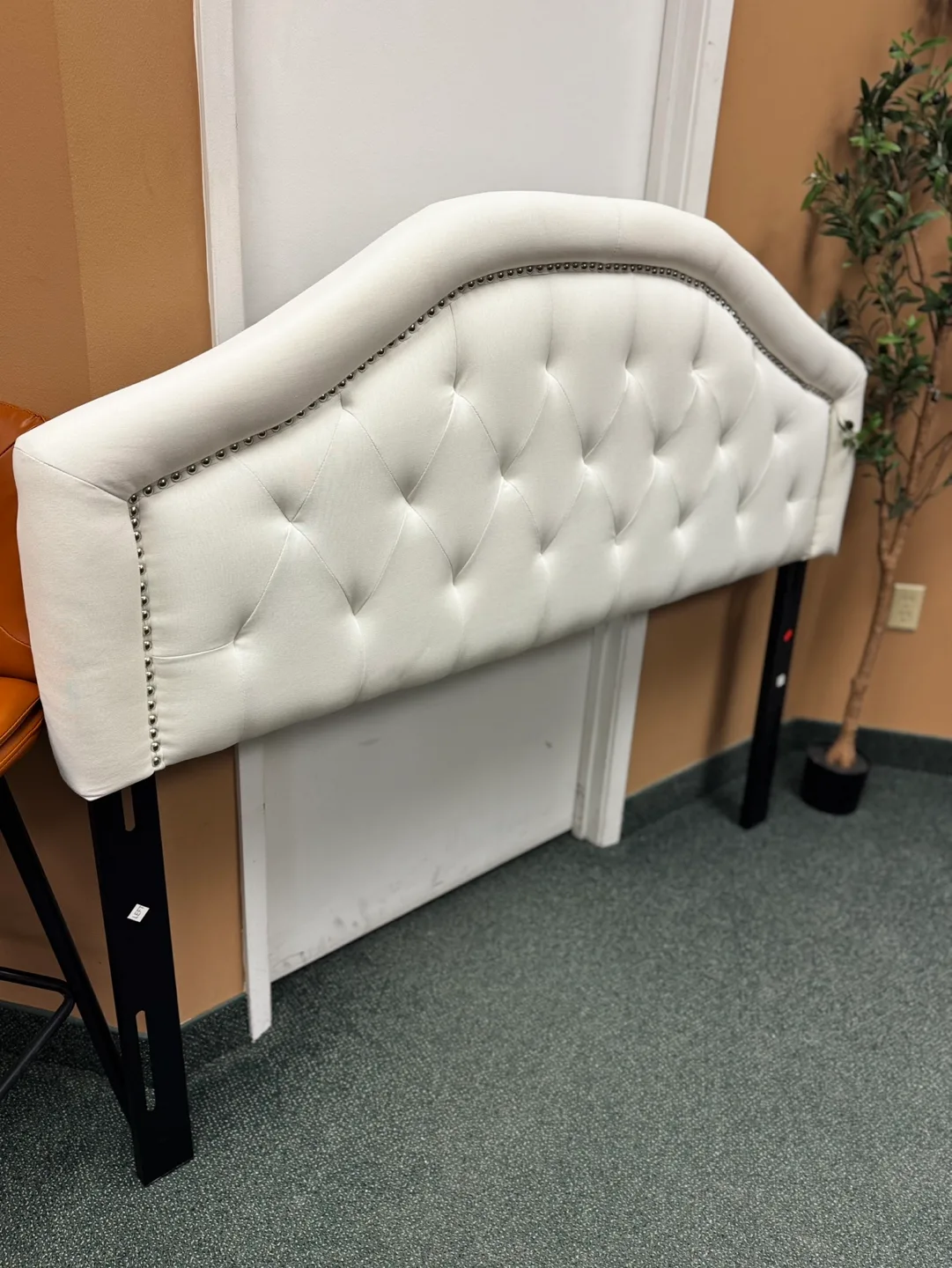 Ivy Diamond Tufted Headboard -Adjustable Full/Double and Queen image indicator(3)